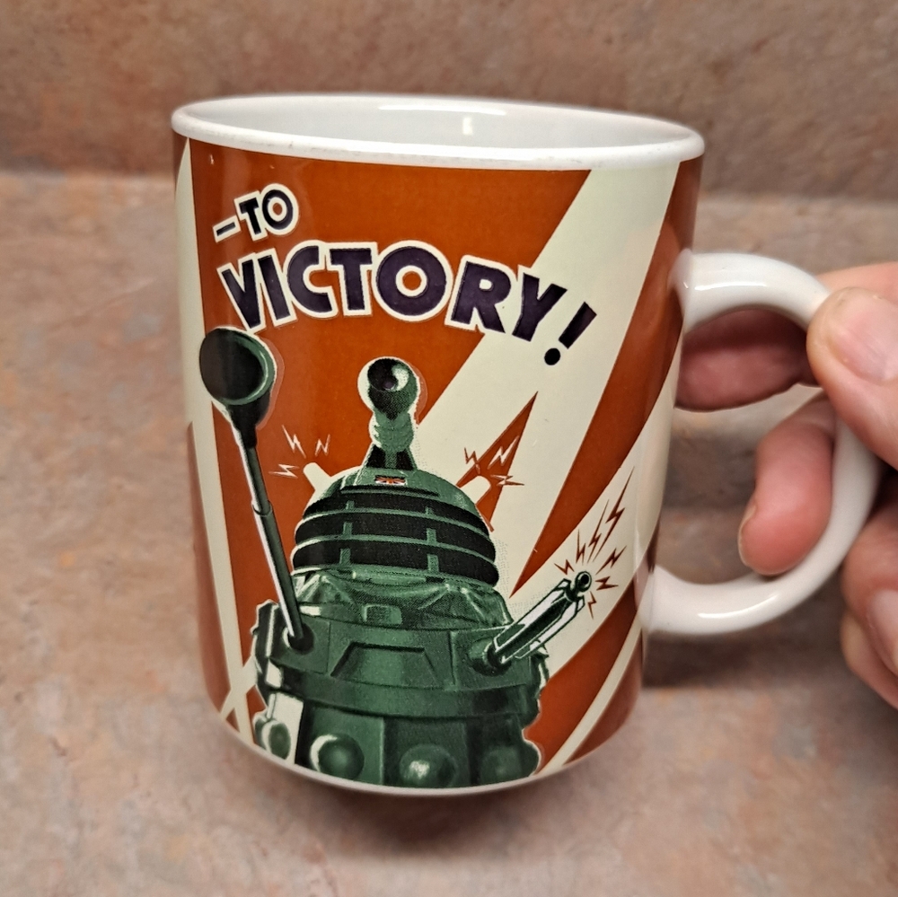 Doctor Who "To Victory" Delek Coffee Mug/Cup 2009 BBC 11 Oz.